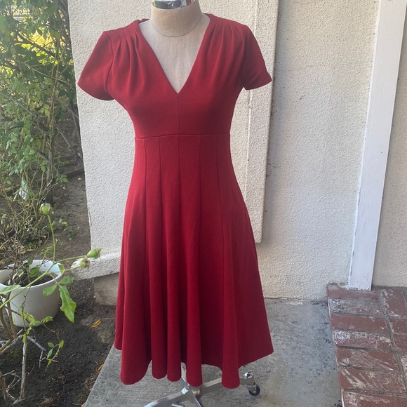 Maeve by Anthropologie beautiful Lincoln Center stretchy flared dress. - Picture 3 of 16